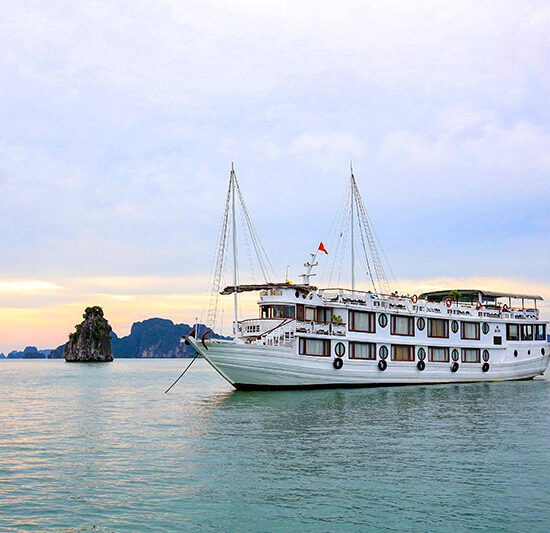 Ha Long Bay 2D1N Oriental Sails Cruise