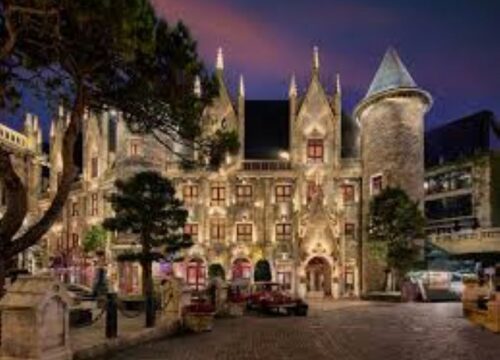 Half Day Ba Na Hills – Golden Bridge with Vietnamese Dinner small group tour (sgt-85002)